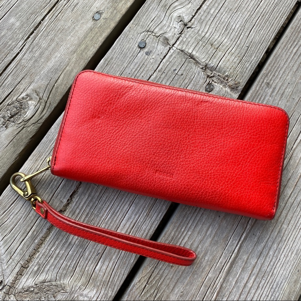 Fossil Wristlet